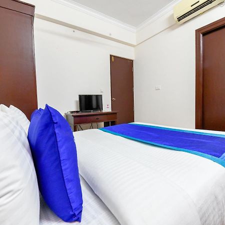 Oyo 11309 Hotel Green Land Residency Kochi Exterior foto